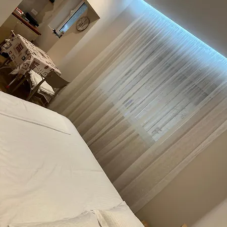 公寓 Tirana Home *